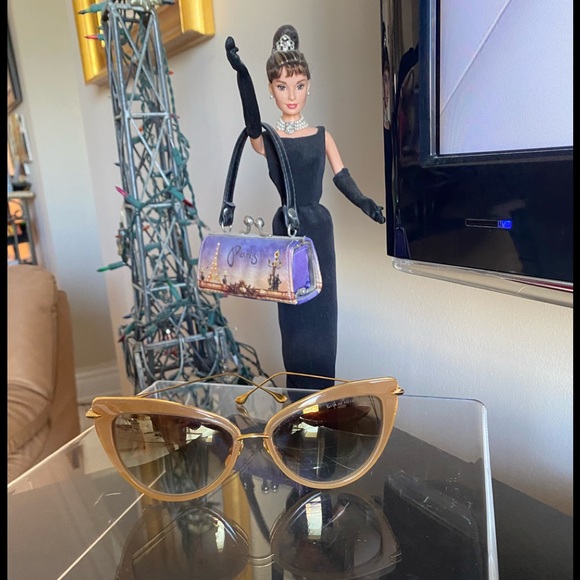 Sunglasses - Picture 1 of 4